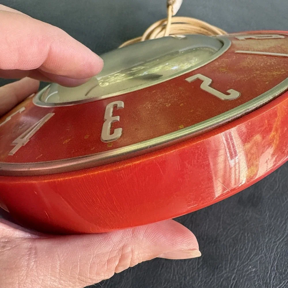 Vintage 1950's General Electric GE Wall Clock Faded Model 2H26 THE GOURMET